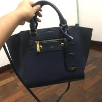 ราคา กระเป๋า lyn est2001 สภาพนางฟ้า สีกรม พร้อมป้าย ของแท้100% จากช้อป (1202260002)