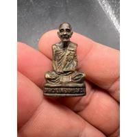 ราคา รูปหล่อลอยองค์ หลวงพ่อพรหม วัดช่องแค หล่อแบบประกบ เนื้อทองเหลือง ใต้ฐานโค๊ตระฆัง ไม่ทราบปี สวยมาก (24625960959)