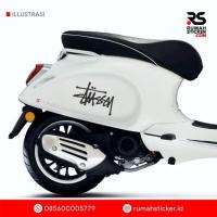 ราคา Hitam Vespa Piaggio Stussy Logo Primavera Sprint ETC Cutting Sticker - สีดํา (29952101355)