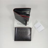 ราคา Guy Laroche กระเป๋าสตางค์ผู้ชายใบสั้น สามช่องแบงค์ สีดำขอบแดง ด้านนอกหนังลาย ด้านในหนังเรียบ (29819474084)