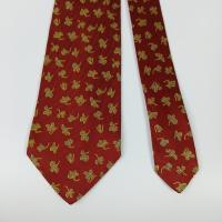 ราคา เนคไทมือสอง สีโทนแดง Salvatore Ferragamo Silk Tie Red Floral Design Made in italy (43874128927)