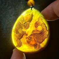 ราคา จี้ปลาคู่อำพันพม่าAmber (28840378848)