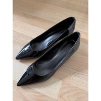 ราคา รองเท้าคัทชูส้นตึก charles& keith (18751415478)