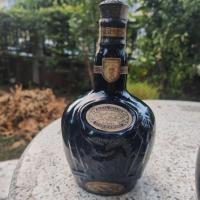 ราคา ขวดเปล่า ขวดเหล้าเก่า Chivas Royal Salute กระเบื้องสีน้ำเงิน อายุไม่ต่ำกว่า 20ปี สภาพยังสวย คลาสสิค ใส่ตู้โชว์สวย (25425930553)