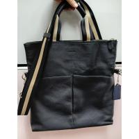 ราคา กระเป๋า coach แท้ 100%% รุ่นนี้สามารถใส่เอกสารได้ เป็นหนังแท้สีกรม สภาพดีมาก ไม่มีตำหนิค่ะ (42758270671)