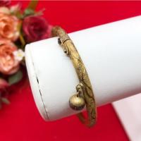 ราคา กำไลหลอดคลิปล็อคงานดิบทองเหลืองตัดลายห้อยกระพรวน เส้นผ่านศูนย์กลาง 5.5 ซม.งานดิบไม่ได้ชุบ ทองเหลืองโบราณ พร้อมส่ง (28326572153)