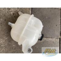 ราคา กระป๋องพักน้ำtoyota ventury commuter KDH222 ปี2004-2016 (3686804453)