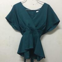 ราคา ป้ายpanicha เสื้อทำงาน เสื้อแขนสั้น สีเขียวเข้ม ไซด์m อก32-34 ผูกเอว มือ1 (6434984361)