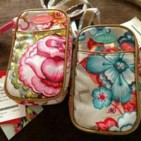 ราคา กระเป๋าสะพายข้าง เก๋ไก๋แบรนด์แท้ จากเนเธอร์แลนด์ งานมือทำททำ​วจ​วจ (660061319)