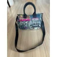 ราคา กระเป๋า Desigual มือสอง ของแท้% สภาพดี มีตำหนิที่สาย (28720051910)