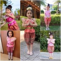 ราคา ชุดไทยผ้ามันแม่พลอย ปกลูกไม้แทบทอง เด็กผู้หญิง (28655708341)