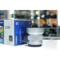 ราคา Olympus 25mm f1.8 สภาพดีมาก 9.5/10 ครบกล่องอดีตประกันศูนย์ (21513013332)