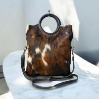 ราคา กระเป๋าถือและสะพายสายยาวหนังม้า ขนม้าแท้วินเทจ Handmaid (40652070287)