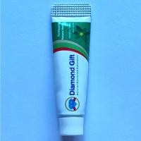 ราคา ยาสีฟันสมุนไพร สูตรดั้งเดิม แบบพกพา 6g ไดมอนด์กิฟ Diamond Gift ลดกลิ่นปาก เสียวฟัน ใช้ 1-2 เมล็ดถั่วเขียว (24757042403)