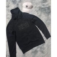 ราคา เสื้อสเวตเตอร์สีดำ H&M (25437686872)