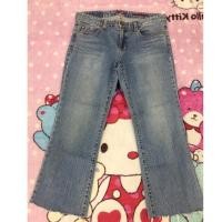 ราคา กางเกงยีนส์แบรน์Guessแท้ ขากระบอก สภาพดี (5132452596)