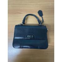 ราคา ส่งต่อ กระเป๋าหนังสีดำ ELLE 4000>290 (17272922213)