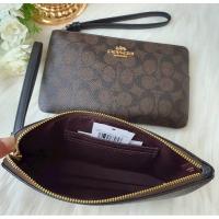 ราคา Coach คล้องมือ 1 ซิป ไซส์ L ใหม่แท้พร้อมส่ง (29333341353)