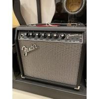 ราคา ตู้แอมป์กีต้าร์ fender champion 20 วัต เอฟเฟคเยอะดี ใช้ได้ทั้งกีต้าไฟฟ้า และกีต้าร์โปร่งไฟฟ้า ของแท้100% (15039394304)