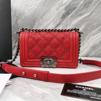 ราคา CHANEL CONDI BOY STUDDED CALF RED MEDIUM (13972668773)