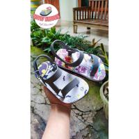 ราคา รองเท้าแตะภูเขาสําหรับเด็กผู้ชาย / รองเท้าแตะภูเขาเด็ก แบทแมน โมติฟ สําหรับอายุ 1-3 ปี (29492346845)