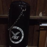 ราคา กระสอบทรายซ้อม FBT + นวมซ้อม 10 Oz FBT มือสอง (1891279308)