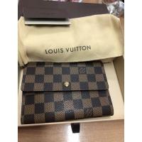 ราคา LVกระเป๋าตังค์ใบกลางมือสองของแท้ (3357933690)