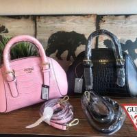 ราคา กระเป๋า GUESS Crocodile printing Shell Mini Cross Bags (2345500491)