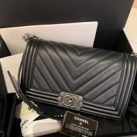 ราคา BU221006274] Chanel / Boy Chevron Caviar RHW (20657966069)