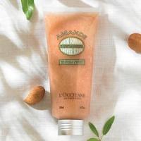 ราคา ฉลากKing Power! L'Occitane Almond Shower Scrub 200ml สครับขัดผิวกายจากเปลือกอัลมอนด์เนื้อละเอียด (1170431833)