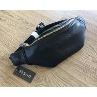 ราคา กระเป๋าคาดอก Guess กระเป๋าคาดเอว Guess (Embossed Logo Fanny Pack) สีดำ (19855021396)