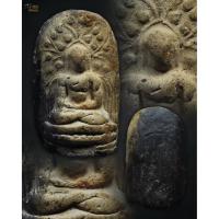 ราคา พระคงกรุเก่าดำผ่าน สีทูโทน อายุ 1,300 กว่าปี ฟอร์มสวยโพธิ์เด้งๆครบ 20 ใบ ปีกกว้าง พระสวยมีเสน่ห์มาก รับประกันพระแท้ (25546213178)