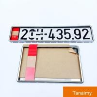 ราคา กรอบป้ายทะเบียนรถยนต์แบบ 1, ยาว 1 เหลี่ยม รุ่นเก่าสําหรับแผ่นตัวเลข 4 และ 5 มีขอบสแตนเลสและโลโก้ตกแต่งด้านซ้าย (43613491051)