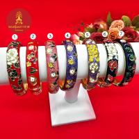 ราคา กำไลคลิปล็อคลงยาลายดอกไม้ เส้นผ่านศูนย์กลาง 6 ซม.ชุบทอง ใส่ได้ทุกโอกาส (21888180571)