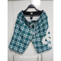 ราคา โล๊ะราคาโครตถูก !!! กางเกงขาสั้น DC Shoecousa แท้ (43506999634)