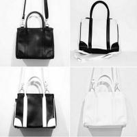 ราคา กระเป๋า riya brand ทรง4เหลี่ยม เก๋ๆ ชิกส์เลยจ้าาา (4490285)