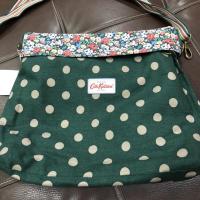 ราคา New Cath Kidston Reversible Crossbody Bag (4462921212)