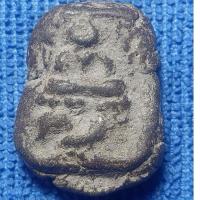 ราคา (ขี่ไก่…ทำมาหากิน)ใครชอบเฮี้ยนๆเชิญครับ พระผงกระดูกผีวัดโพธิ์ ถอดพิมพ์หลวงพ่อปานขี่ไก่หางพวง เนื้อหาจัดจ้านชัดเจน (24515029662)