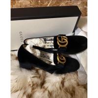 ราคา รองเท้ากุชชี่แท้ % Gucci GG Velvet Mid Heel 526465 ( ของใหม่มือ 1 ) Size 38 250 สวยมากคุณหนูสุดๆ (23943197602)