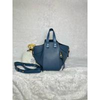 ราคา Loewe hammock small bag (29176282051)