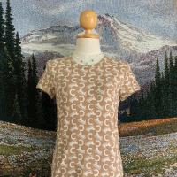 ราคา เสื้อยืด Celine อก34-36 มือสอง (44268417215)