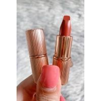 ราคา Charlotte Tilbury Matte Revolution Lipstick mfg2021 (40663668941)