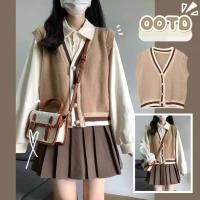 ราคา พร้อมส่ง มือสอง ชุดเซท3ชิ้น เสื้อกั๊กไหมพรม+เสื้อเชิ้ตคอปกกระดุมครึ่งตัวสีครีมผ้านิ่ม+กระโปรงเทนนิสสีน้ำตาล (27285819189)