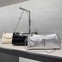 ราคา กระเป๋าสะพายข้าง Charles & keith รุ่น Rachel Elongated Front-Pocket Chain-Handle Bag : CK2-20160191 แท้จากชอป (29822898727)