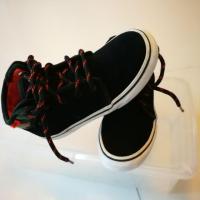 ราคา 3,700 บาท ลดเหลือ 800 รองเท้า VANS Kids (1223923899)