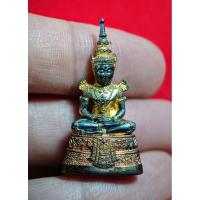 ราคา พระพุทธมหามณีรัตนปฏิมากร (พระแก้วมรกต) เนื้อเงิน 3k กรมสรรพสามิต ครบรอบ 64 ปี พ.ศ.2539 พร้อมกล่องเดิมโค๊ต 3 เลขสวย 61606 (26406422701)