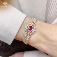 ราคา ส่งฟรี สร้อยข้อมือพลอยทับทิมล้อมเพชร สายเลท เครื่องประดับไทย พูนทรัพย์ มีใบรับประกัน HD92H300 (11665893052)