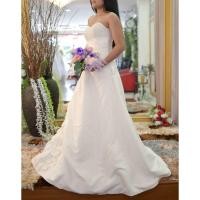 ราคา C105 ชุดเจ้าสาว ชุดแต่งงาน ชุดถ่ายพรี Size M (อก 34 เอว 29-30) ซิปหลัง หน้าอกปักลูกปัดคริสตัล มือสองสภาพดี (11344806509)