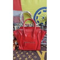 ราคา กระเป๋าหนังแท้ซีลินลักเกจสีแดงมือสอง (12096962199)