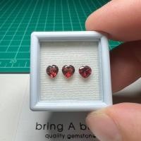 ราคา โกเมน (garnet) ทรงหัวใจ ขนาด 5x5 , 4x4 พลอยโกเมน สีแดงสวย (22472609079)